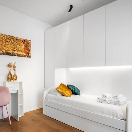 Elegant Terraced Escape In Monteverde Rome